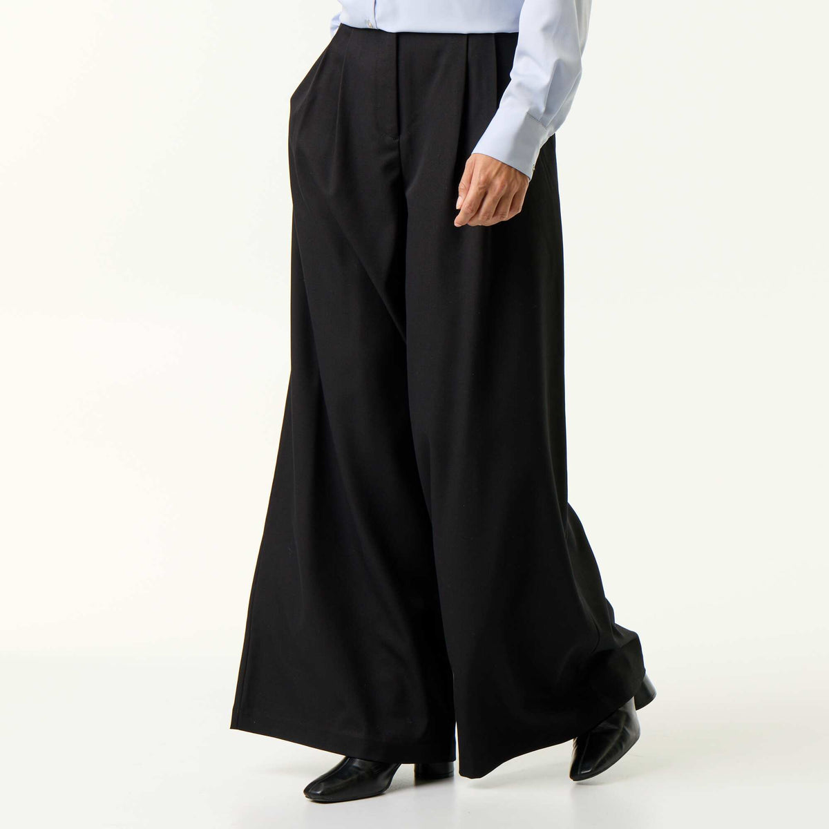 High-waisted wide-leg pants BLACK