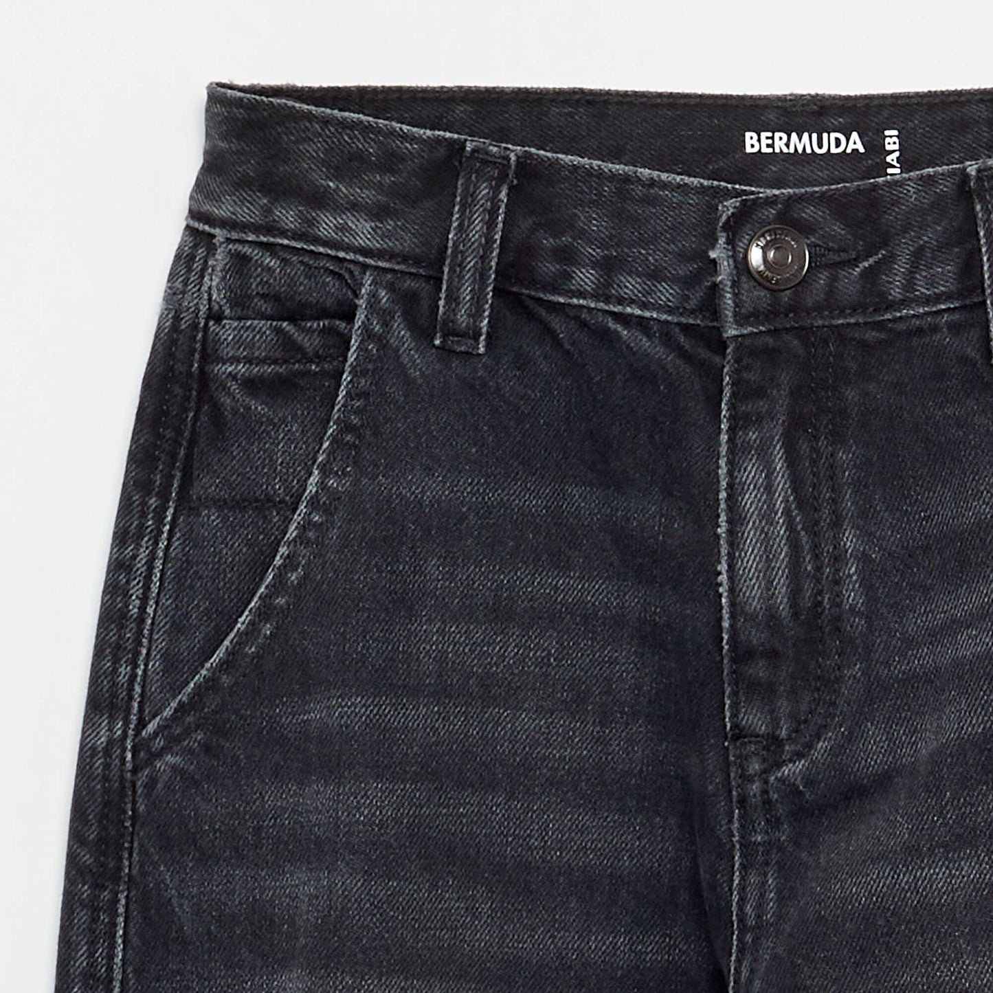 Straight-Cut 5-Pocket Denim BLACK
