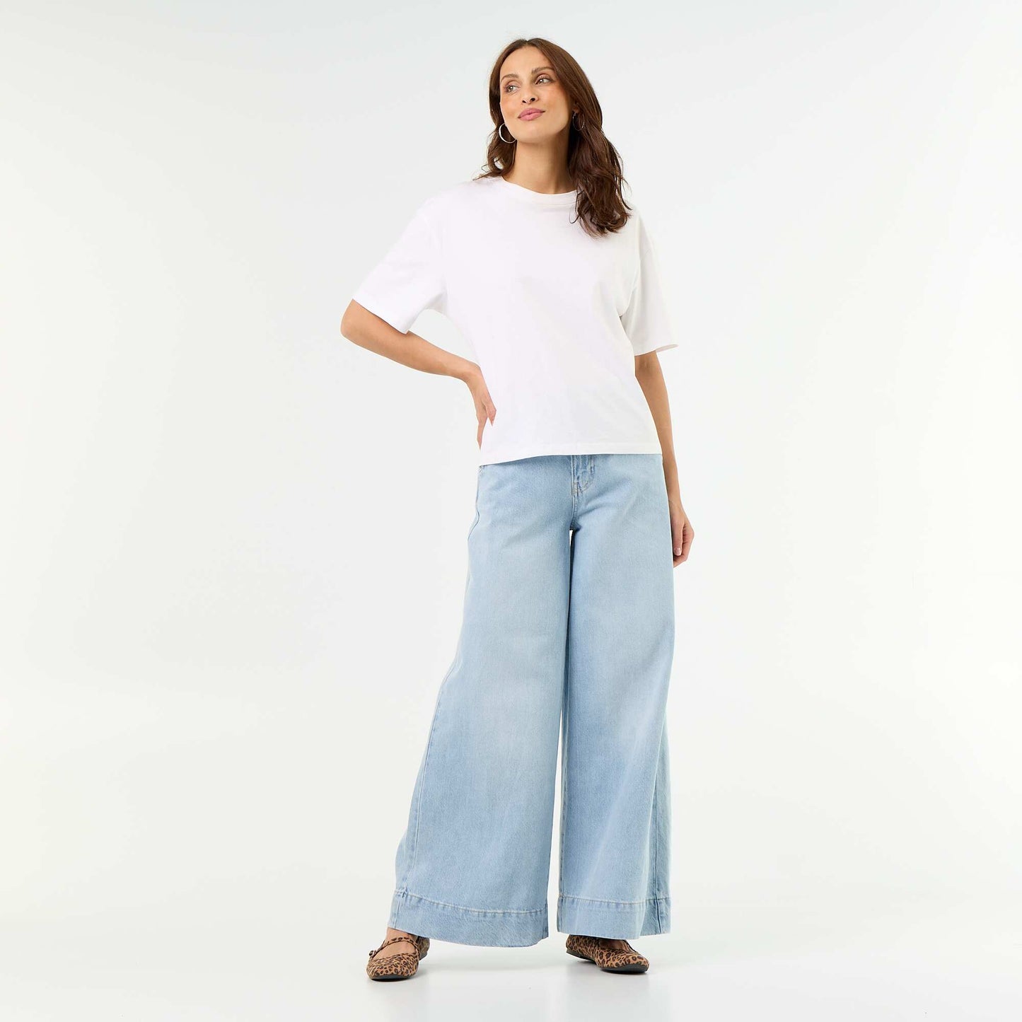 Wide leg jeans with cut-out pockets BLUE