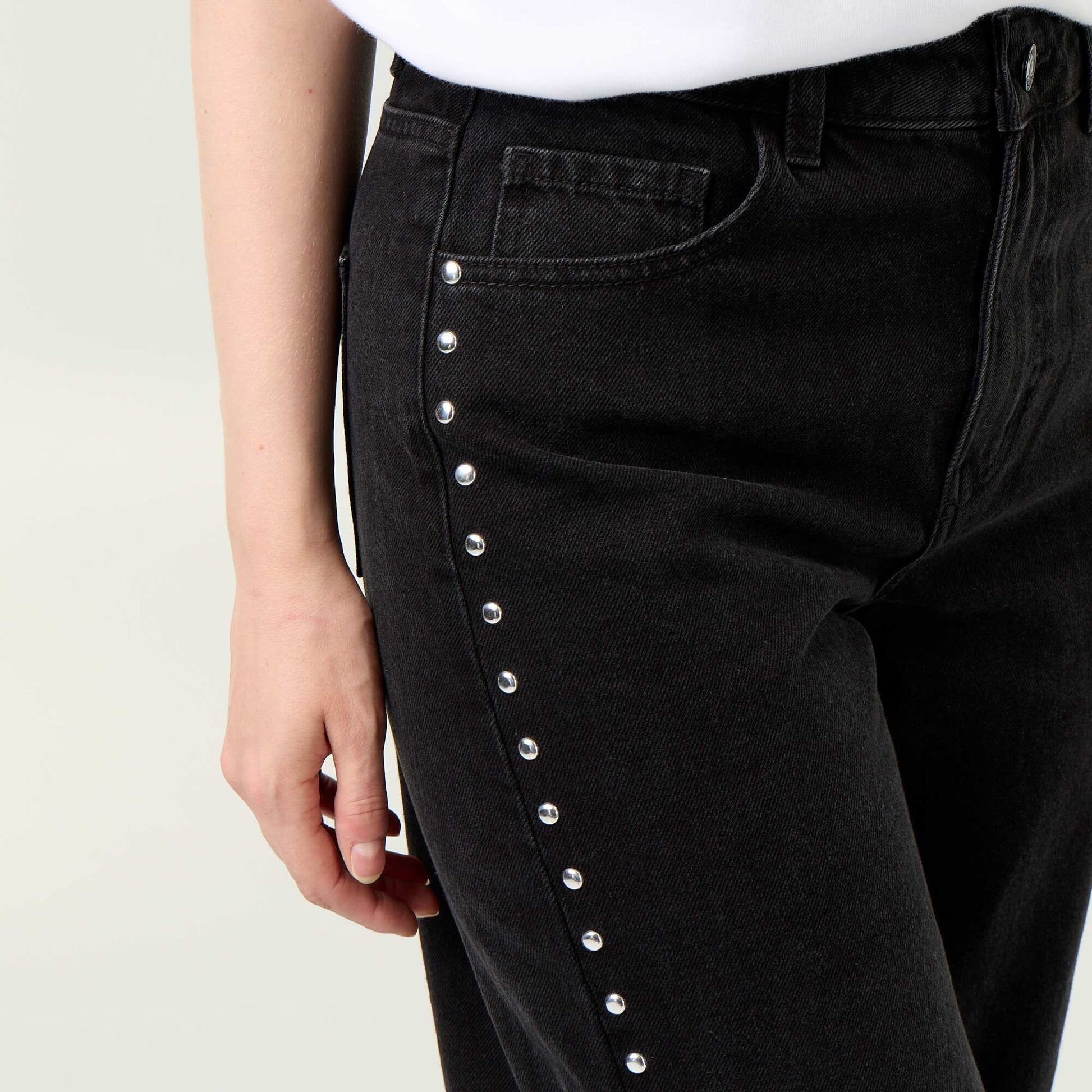 Wide-leg jeans with decorative studs BLACK