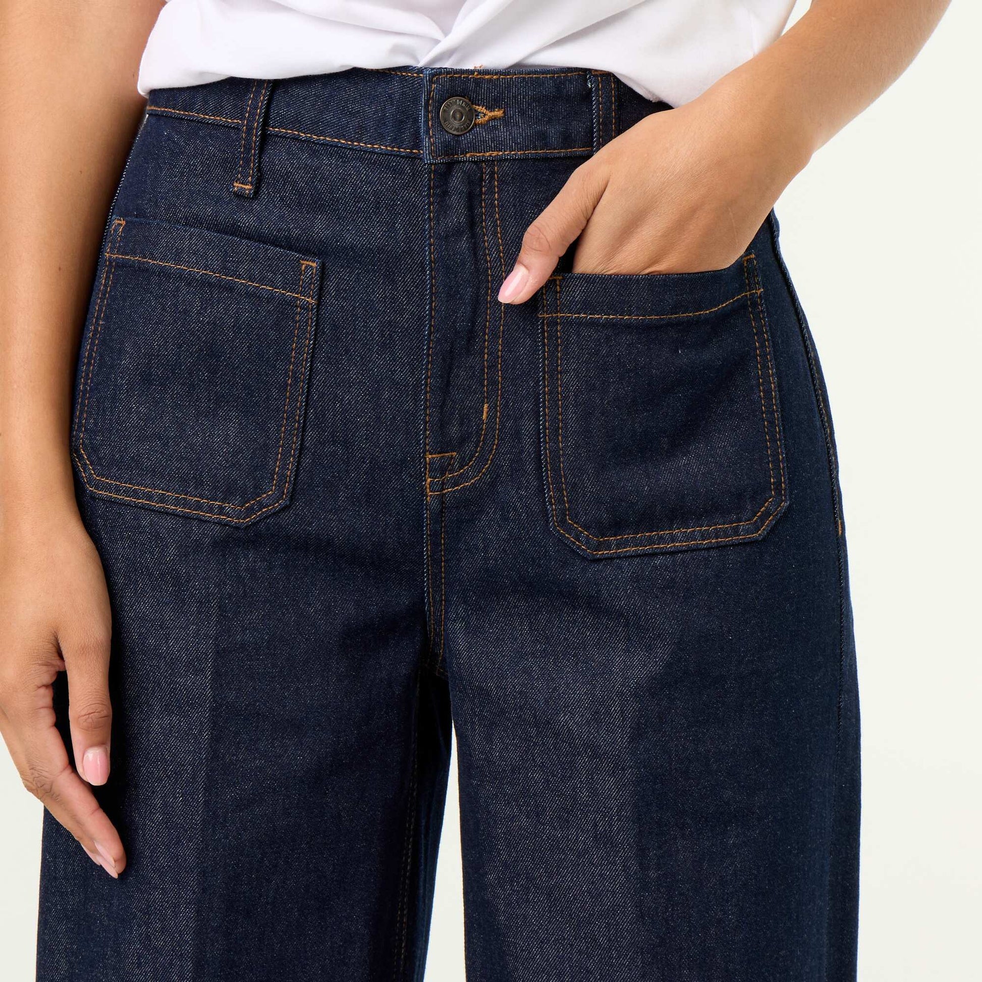 High-waisted wide-leg jeans with patch pockets BLUE