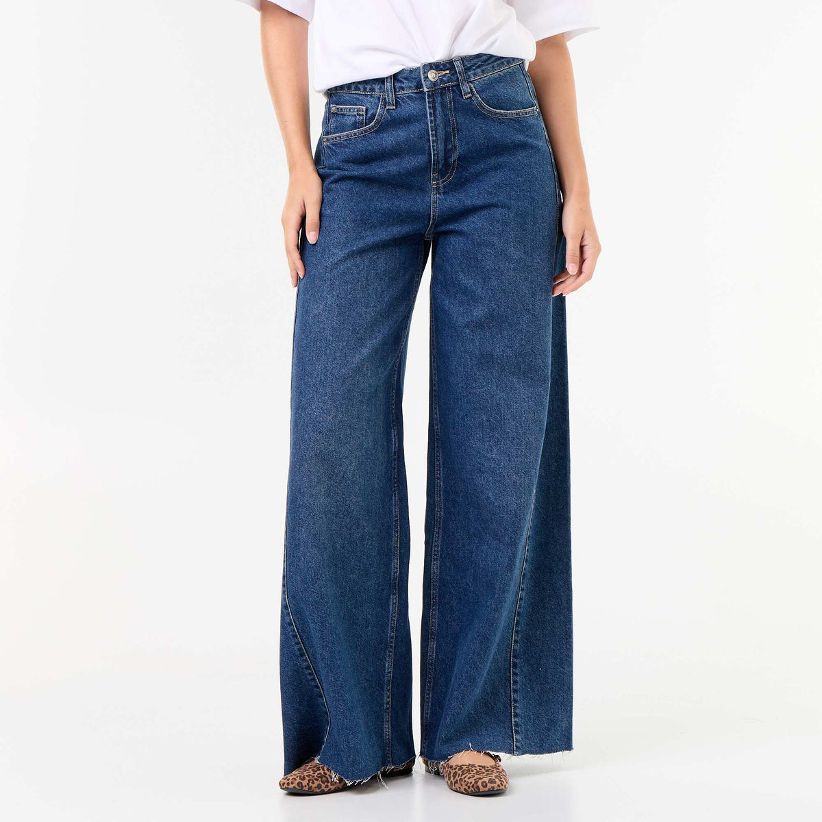 Wide Leg Jeans with Raw Hem BLUE