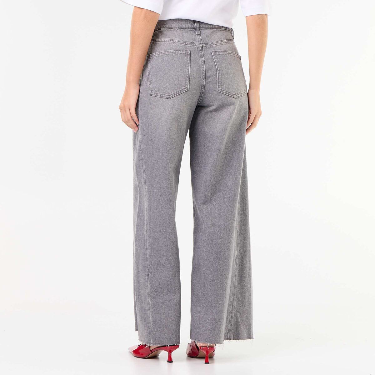 Wide Leg Jeans with Raw Hem GREY