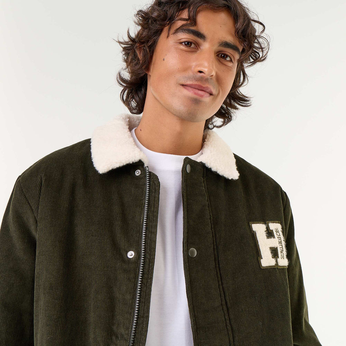 Corduroy jacket with sherpa-effect collar GREEN