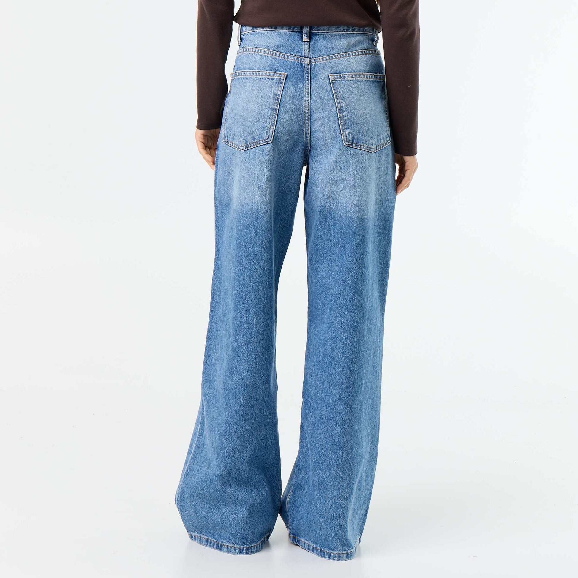 Barrel Jeans with Asymmetric Button Fly BLUE