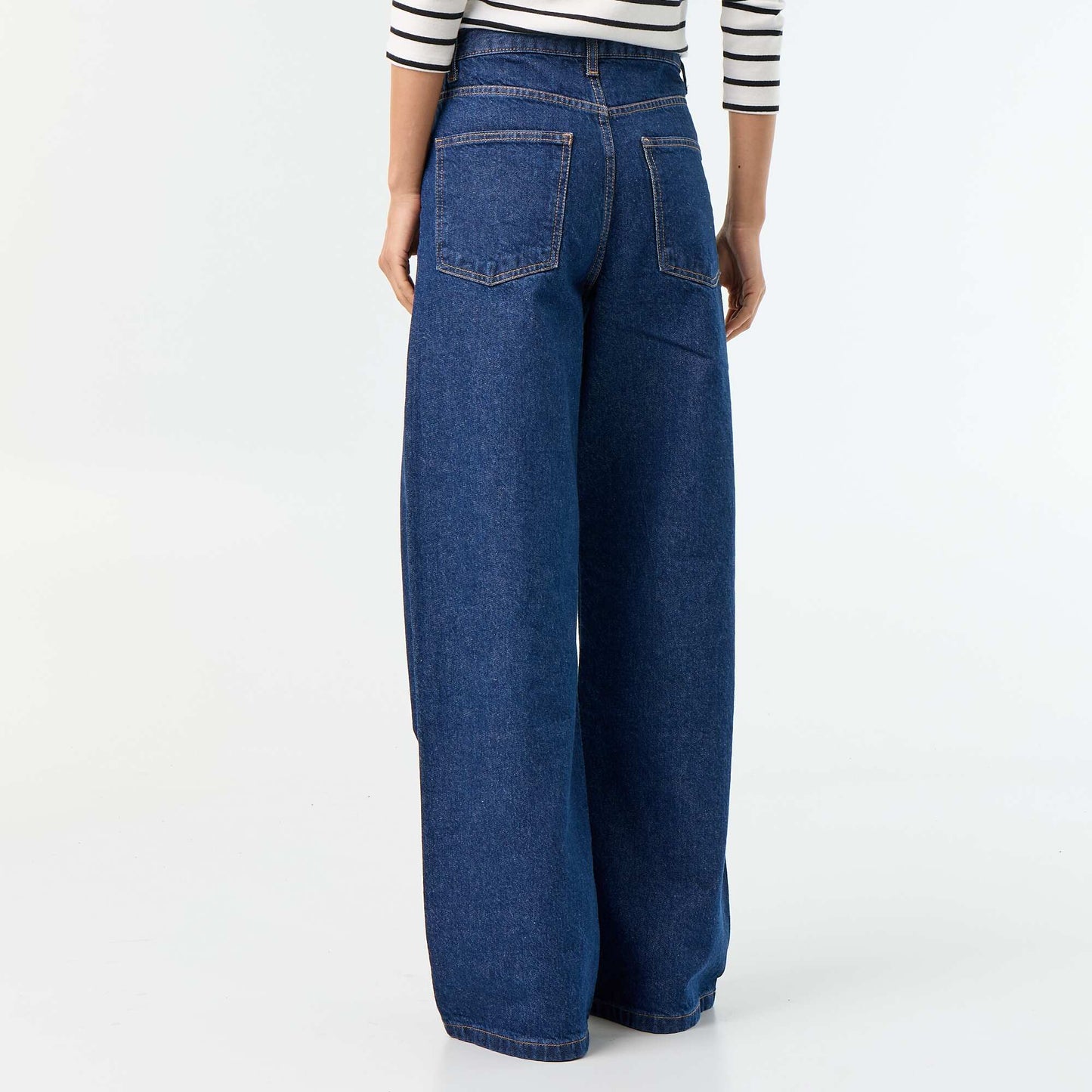 Barrel Jeans with Asymmetric Button Fly BLUE