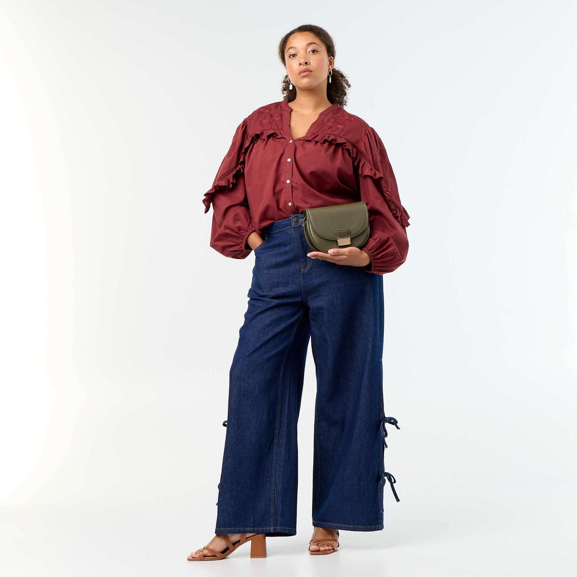 Solid blouse with ruffles RED