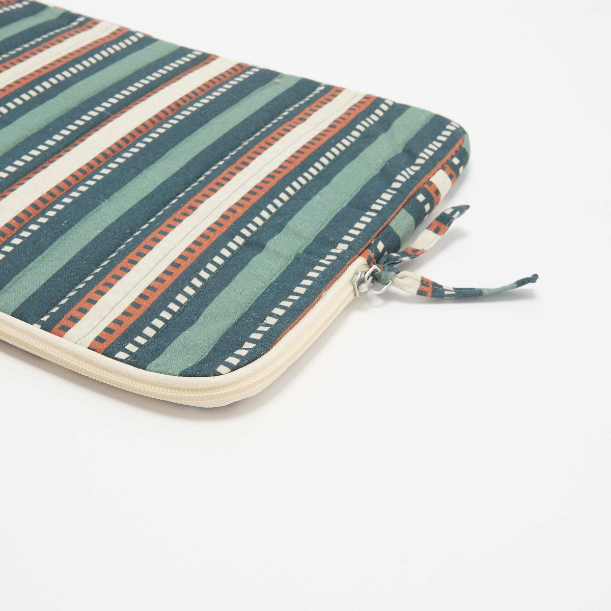 15-inch Laptop Sleeve WHITE