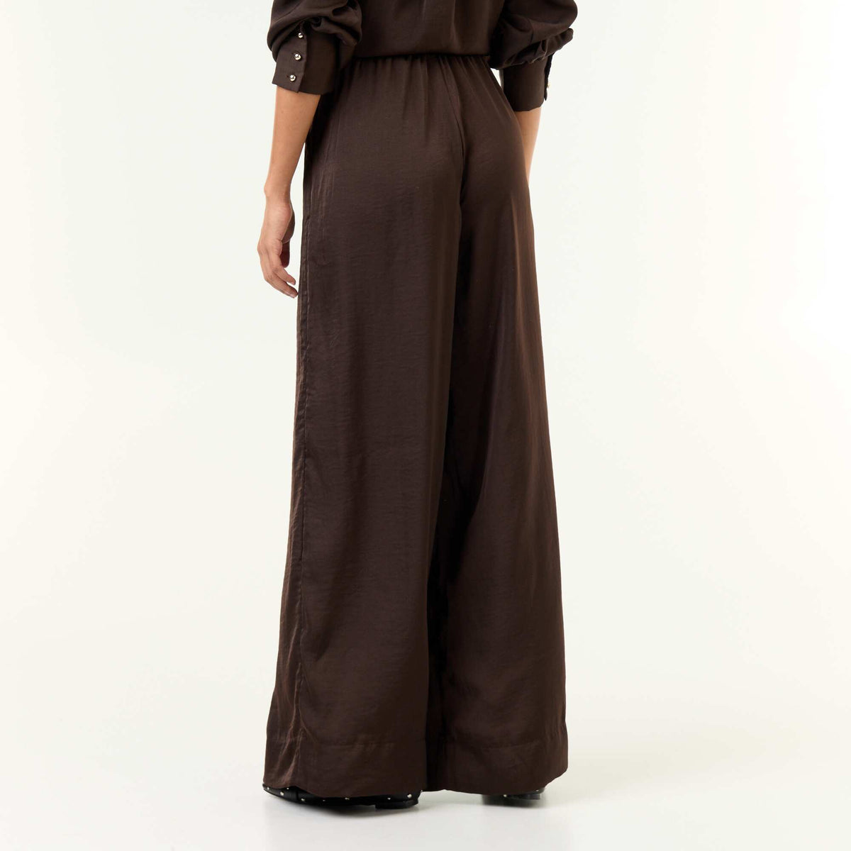 Satin-effect wide-leg trousers BROWN