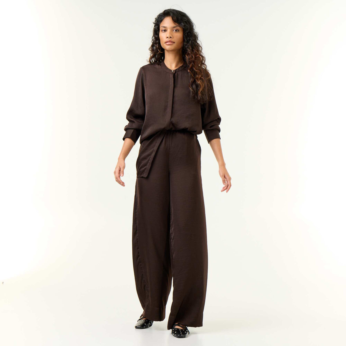Satin-effect wide-leg trousers BROWN