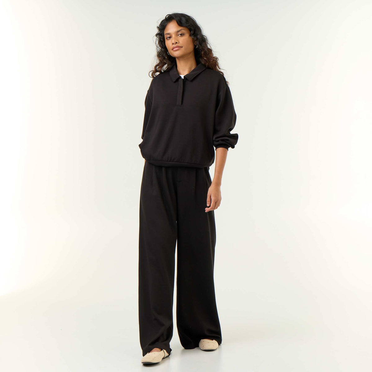 Soft-feel wide-leg trousers BLACK