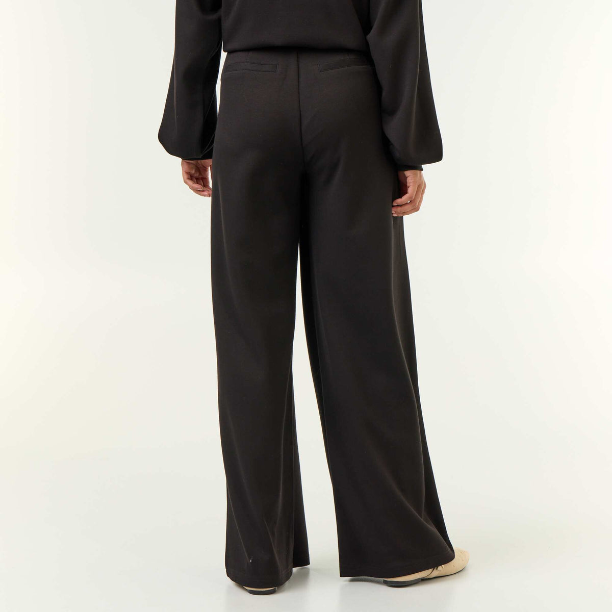 Soft-feel wide-leg trousers BLACK