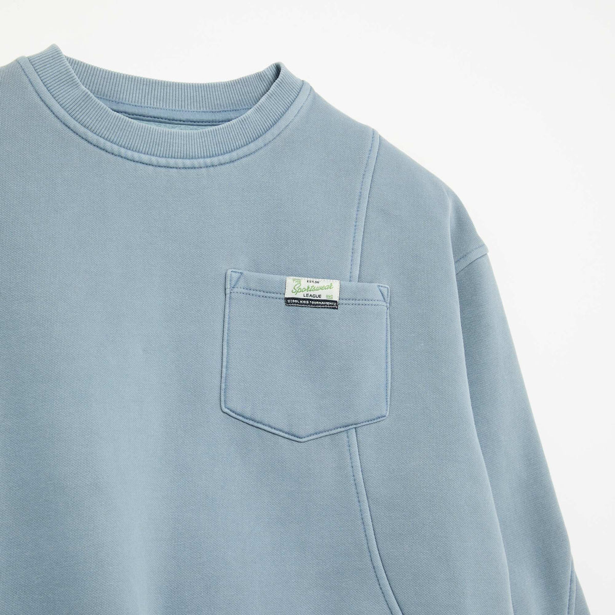 Loose sweatshirt with cut-outs and chest pocket BLUE