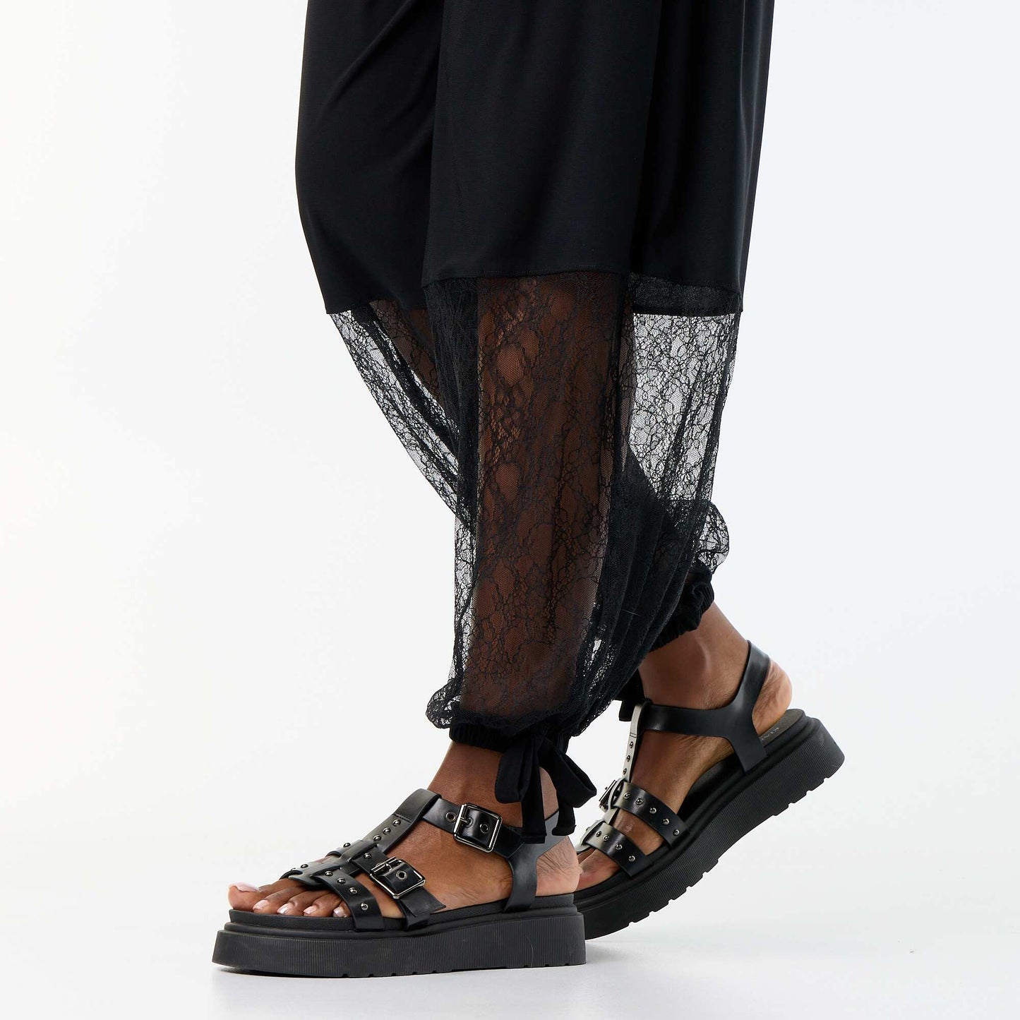 Balloon-Fit Wide-Leg Trousers with Lace Trim BLACK