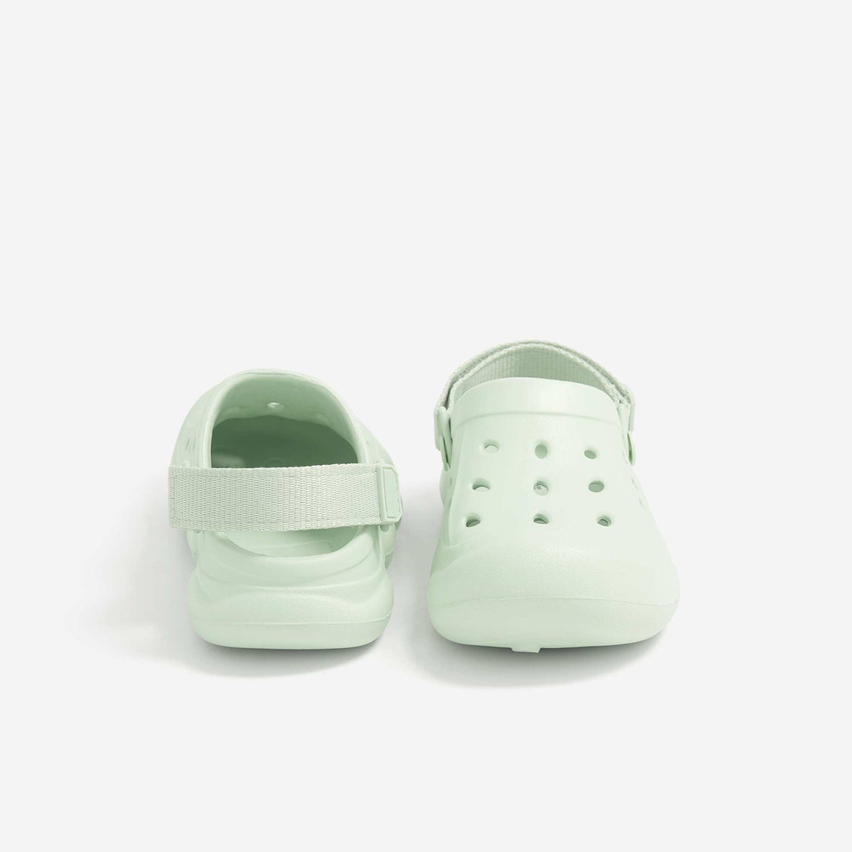 Closed Beach Clogs GREEN