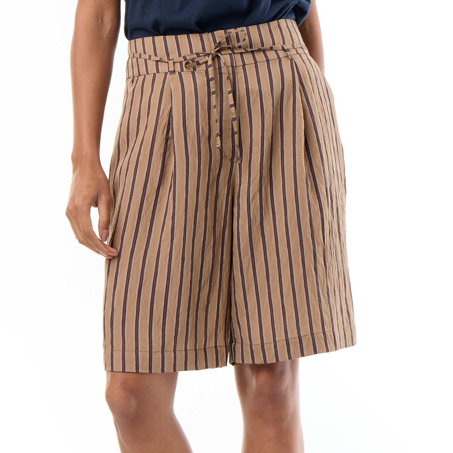 Wide-leg striped high-waisted Bermuda shorts BEIGE