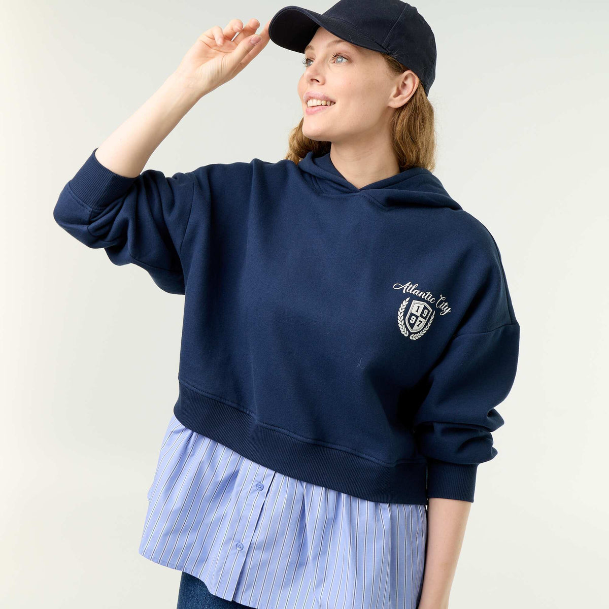 2-in-1 Shirt-Hem Hoodie BLUE
