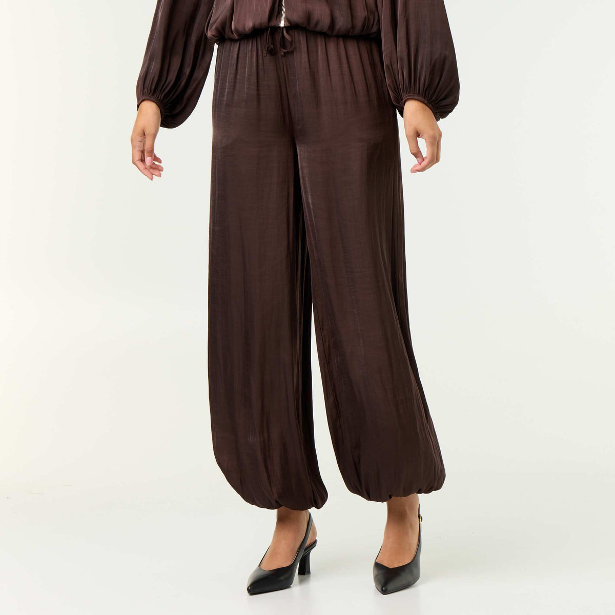 Flowy Balloon Fit Trousers BROWN