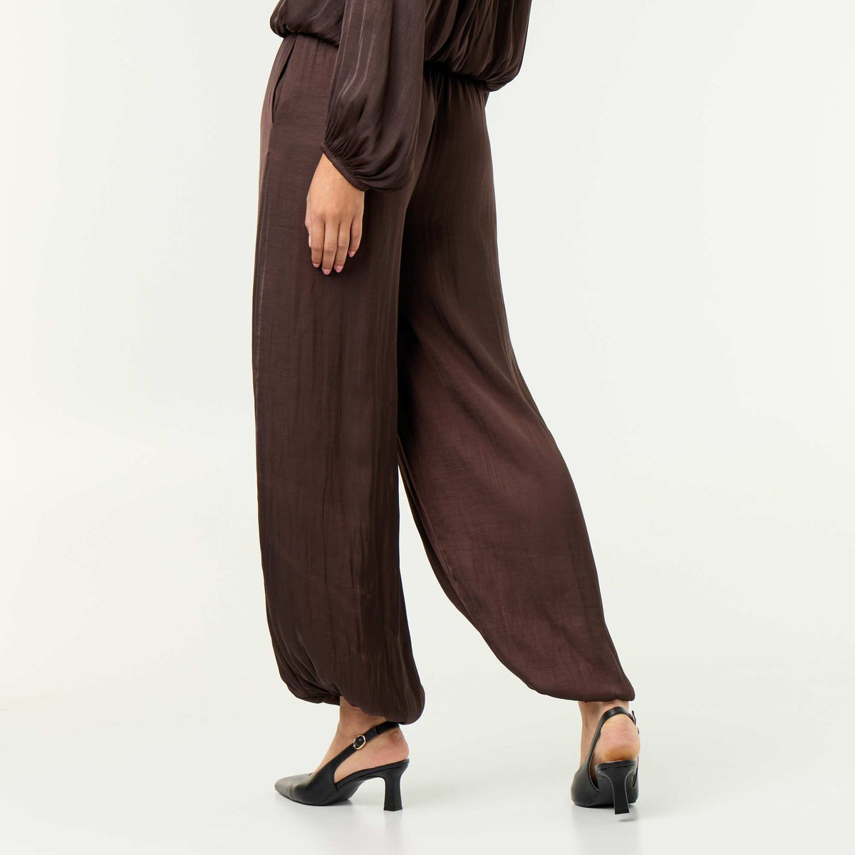 Flowy Balloon Fit Trousers BROWN