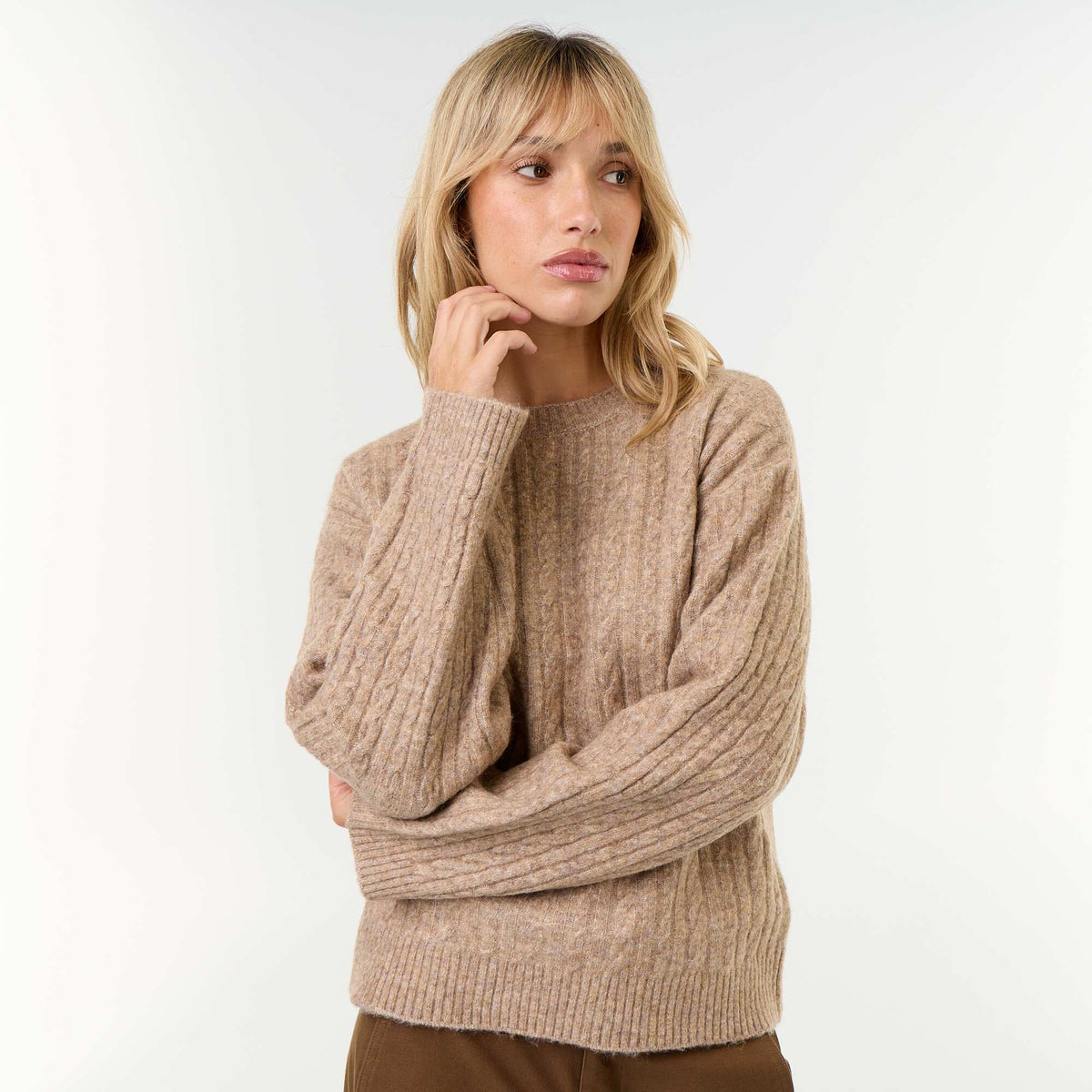 Cable Knit Round Neck Sweater BEIGE