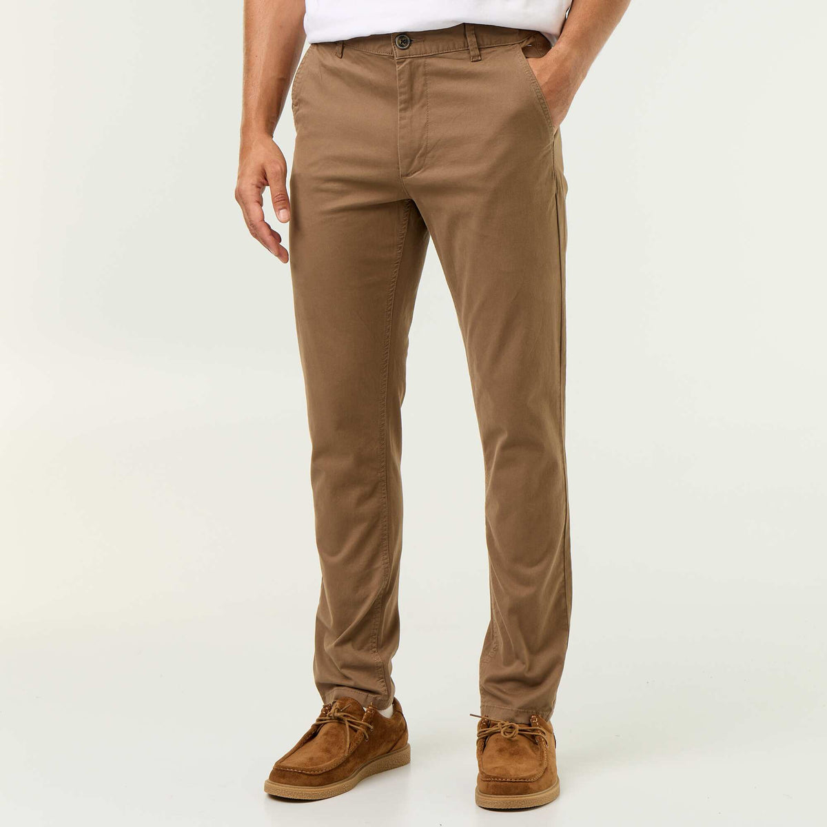 Slim-fit chinos BROWN