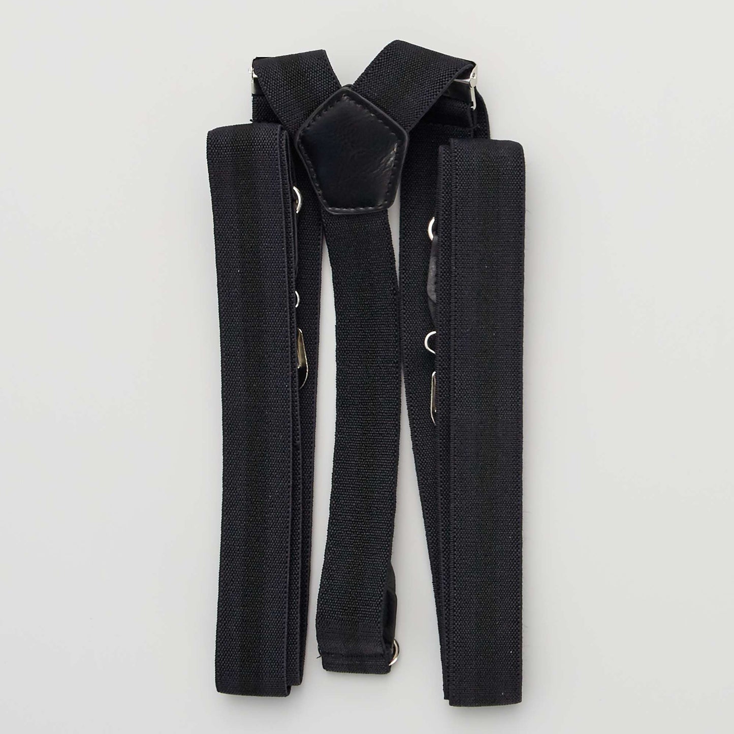 Block colour braces black