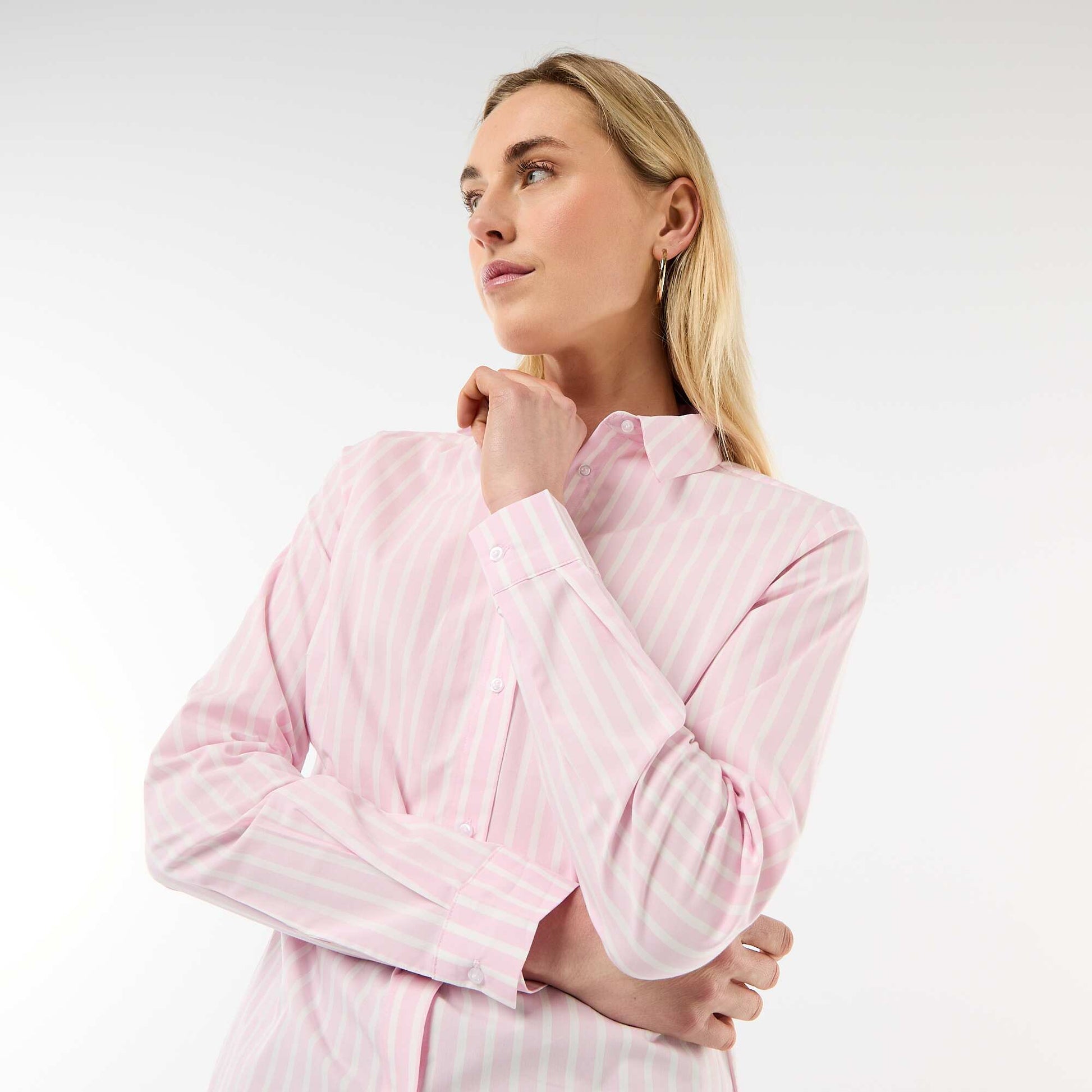 Fitted shirt with cutaway collar PINK
