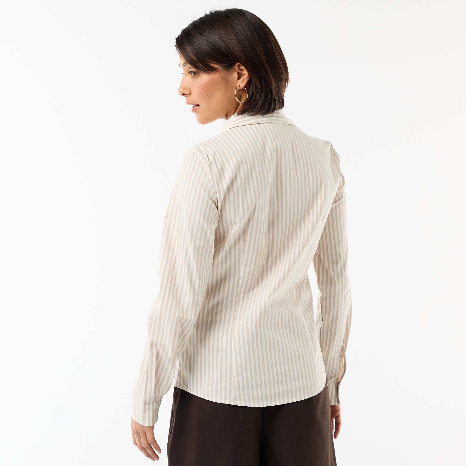 Fitted shirt with cutaway collar BEIGE